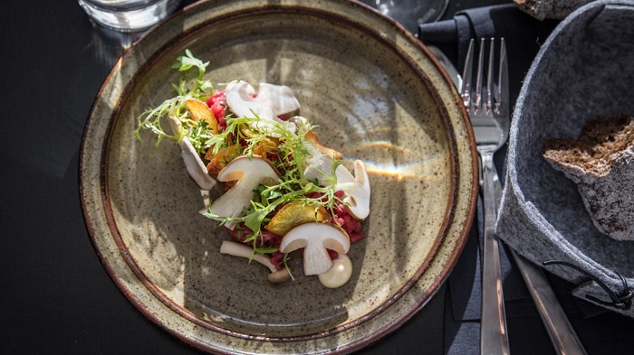 Restaurant Møf i Aarhus inviterer til tatar fest den 29. juni