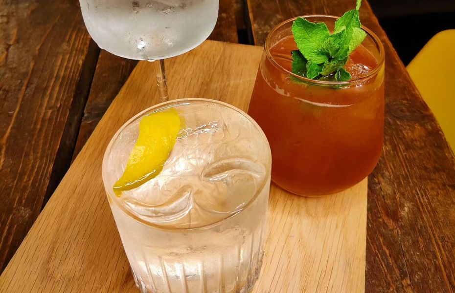 Gin Festival Two Socks