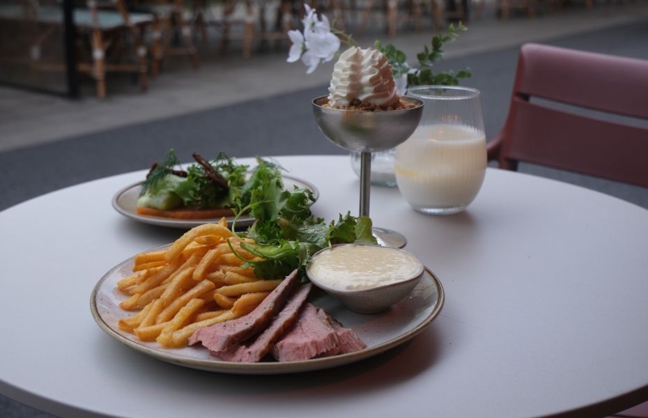 Café Sidewalk