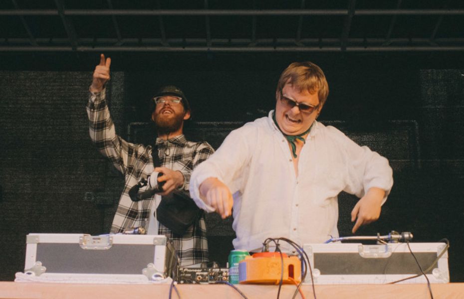 DJ fest og langbordsmiddag